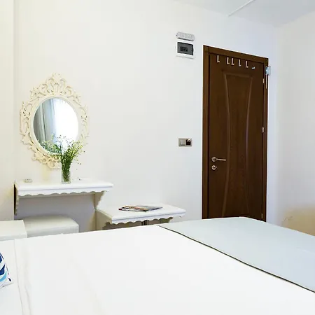 Cunda Eren Otel Ayvalı